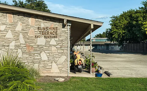 Sunshine Terrace Apts. Photo 1