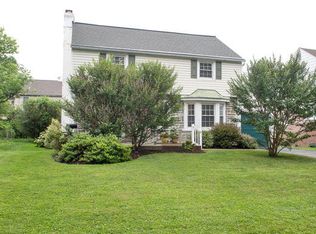 10 Haskell Dr, Lancaster, PA 17601