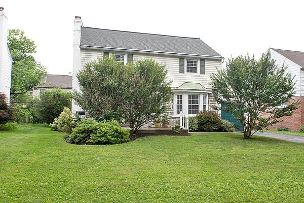 10 Haskell Dr photo 1