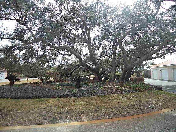 3rd image of 13840 River Road Park St #201