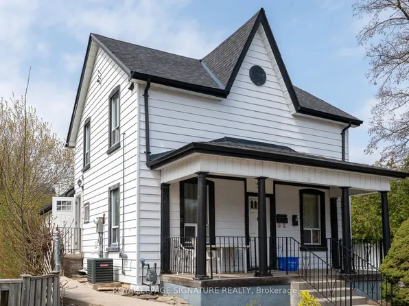 52 Wellington St W, Brampton, ON L6Y 1K9