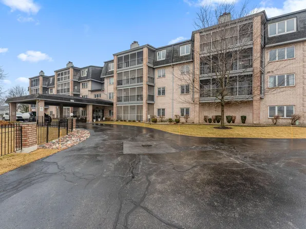 8220 Harrison Ave APT 408, Munster, IN 46321