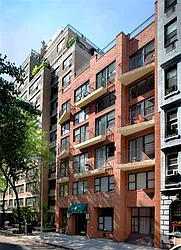 334 East 74th Street in Lenox Hill