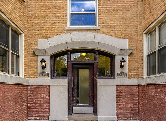 2nd image of 4457 N Magnolia Ave APT 1