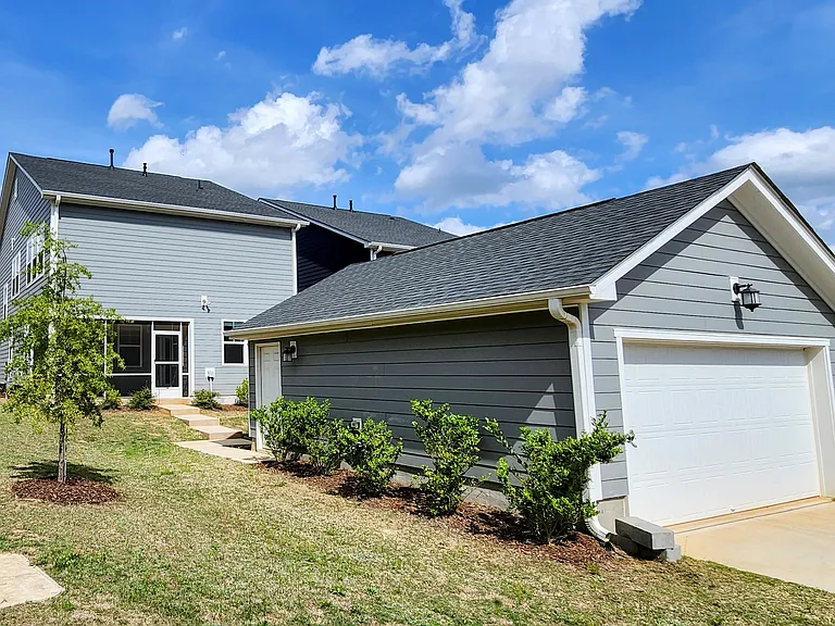 785 Cormiche Ln — Photo 16
