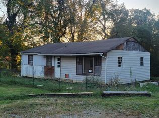 1101 Brookfield Ave, Pulaski, VA 24301