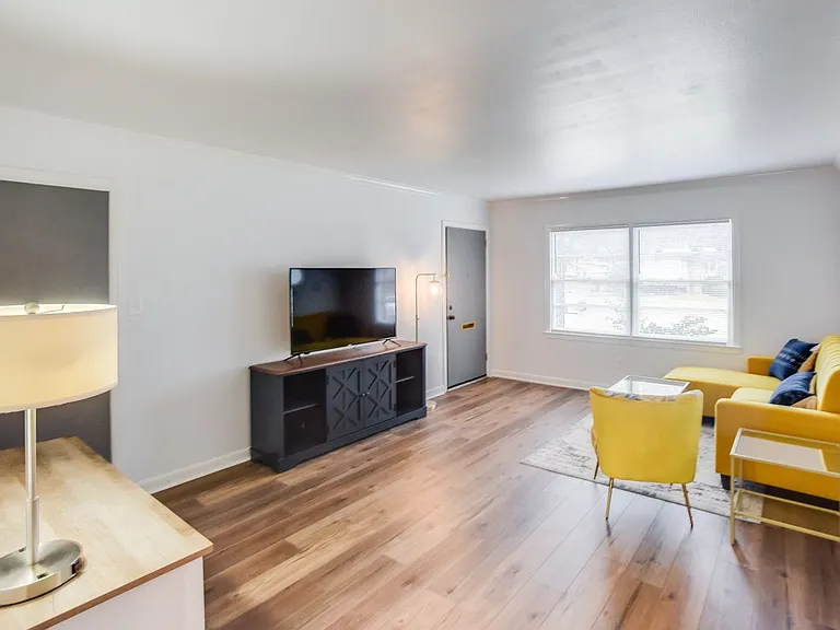 23 Berkley Pl #2 — Photo 4