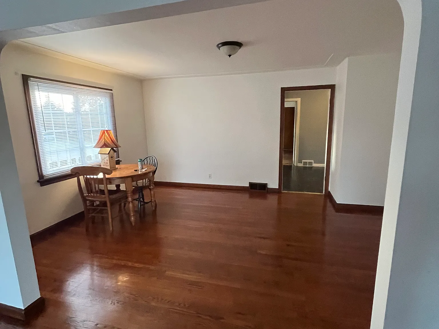 3 bed, 1.5 bath, 1200 sqft, $1,350 — Photo 3