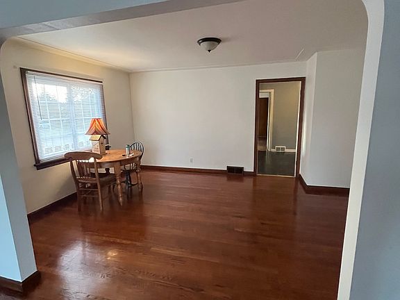 3rd image of 159 Cleveland Ave