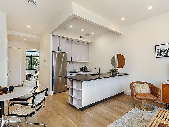 2nd image of 230 Clifton Pl Unit 2E