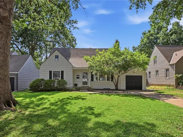 5516 Rosewood St, Roeland Park, KS 66205