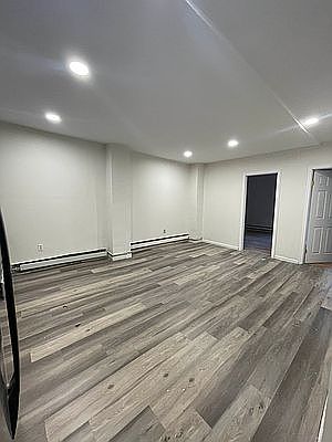 5th image of 461A Quincy St #1R