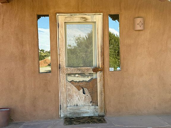 Buffalo Designed Screen Door to Casita