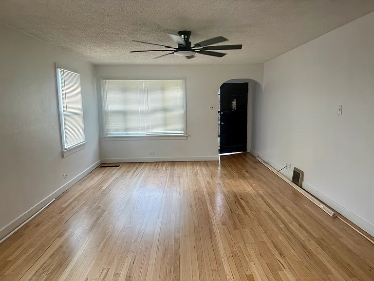 7180 E 70th Ave — Photo 3