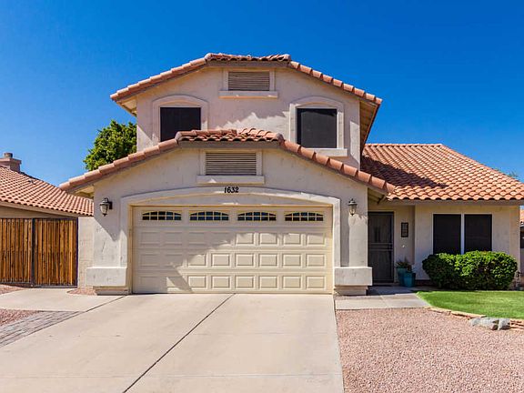 3rd image of 1632 E Windsong Dr