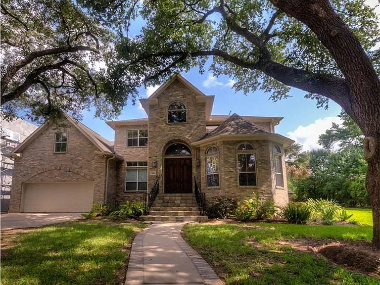 3110 Glen Haven Blvd — Photo 1