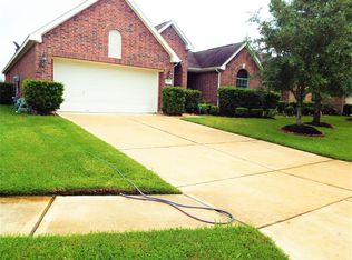 7015 Sundance Meadows Ln, Richmond, TX 77407