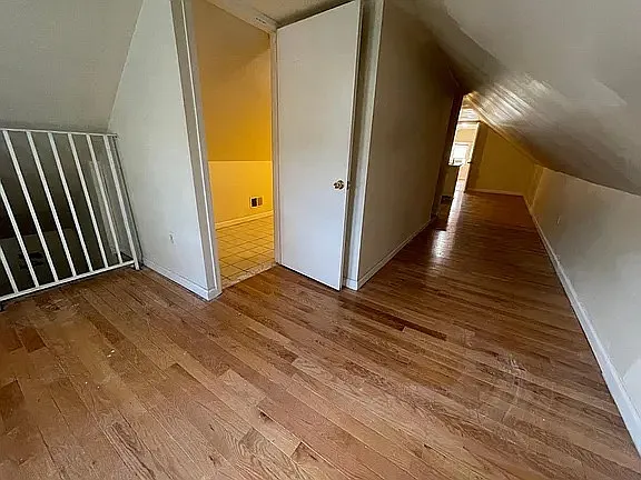 81 Goldsmith Ave #C — Photo 8