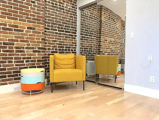 Rented by REAL New York | media 10