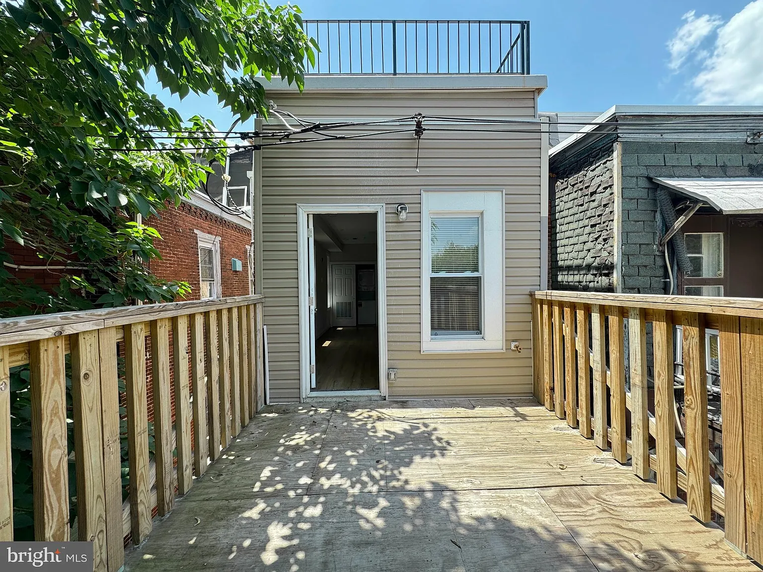 Studio, 330 sqft, $1,200 — Photo 1