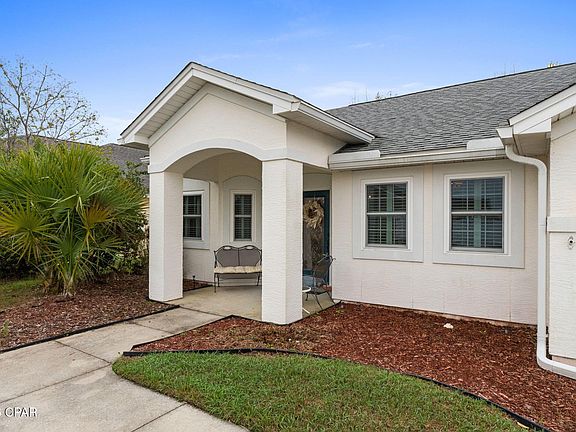 3rd image of 3622 Bay Tree Rd