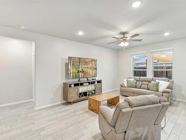 24714 Crimson Pine Dr — Photo 23