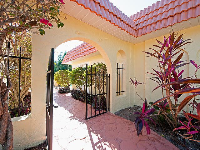 1st image of 2200 Camino Del Mar Dr
