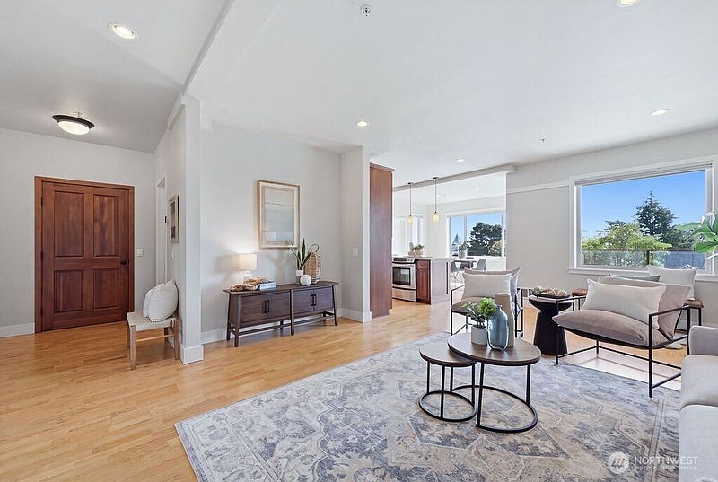2nd image of 1215 Lawrence Street #202