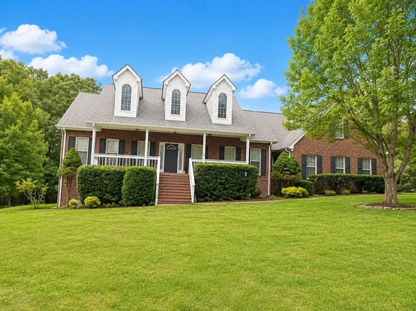 1217 Nelson Rd, Dickson, TN 37055