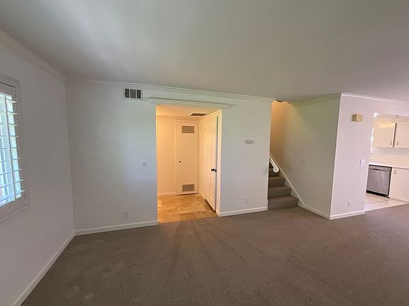 4th image of 19754 Kingswood Ln