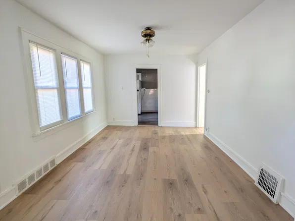 318 Dewey Ave #1, Joliet, IL 60436