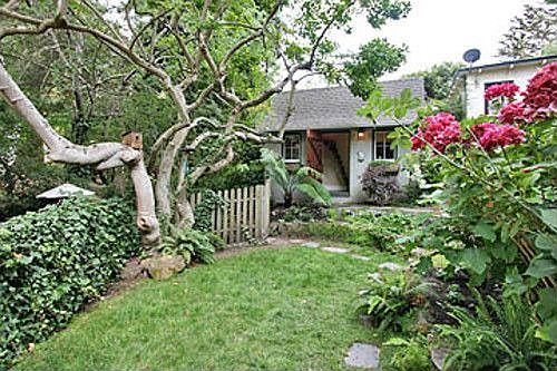2nd image of 152 Glenwood Glade