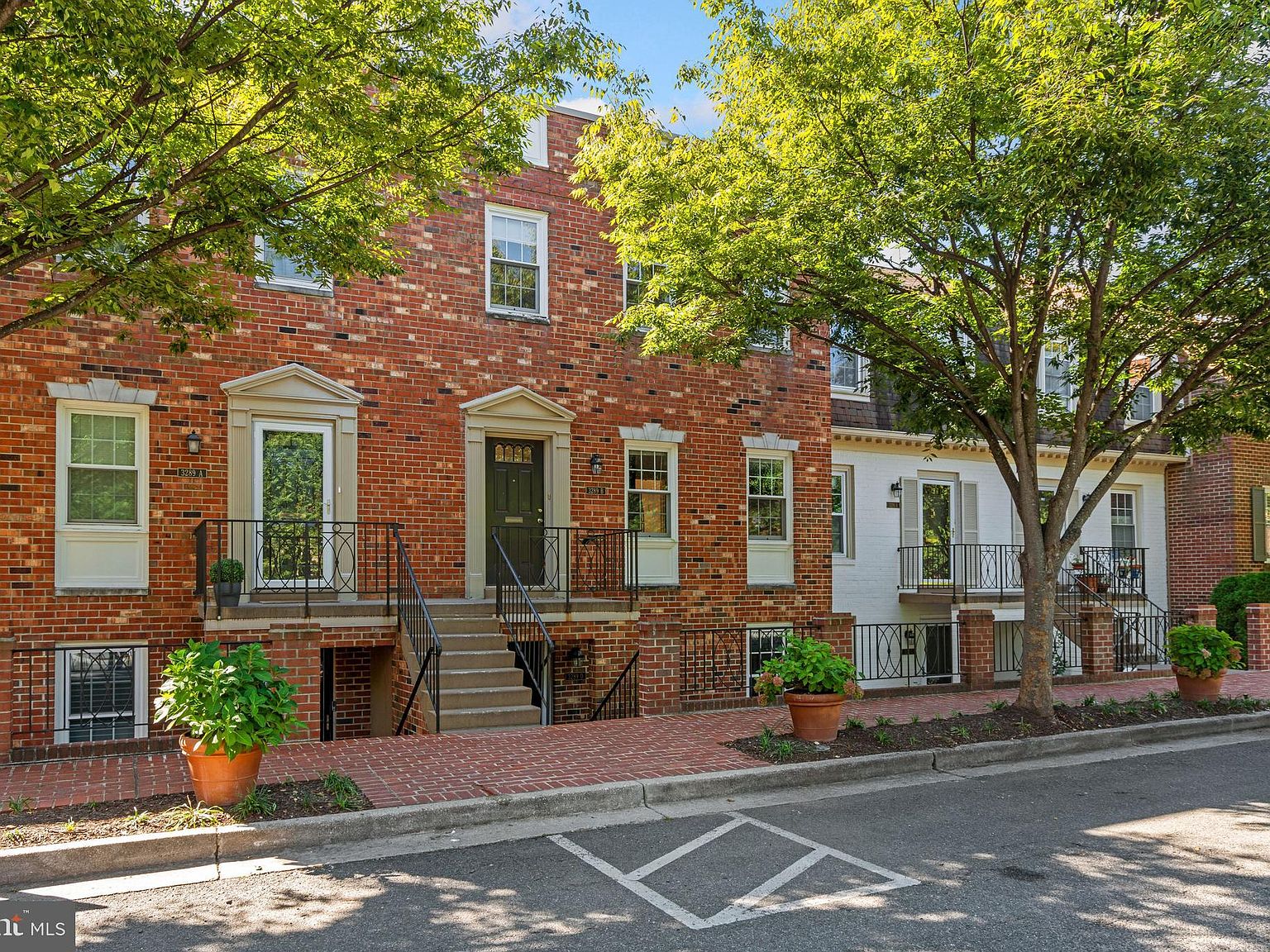 3289 Sutton Pl NW APT B, Washington, DC 20016 | Zillow