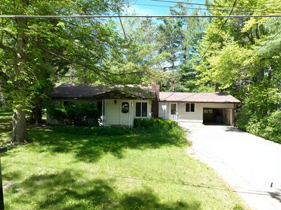 112 Marquette Ave, Houghton Lake, MI, 48629