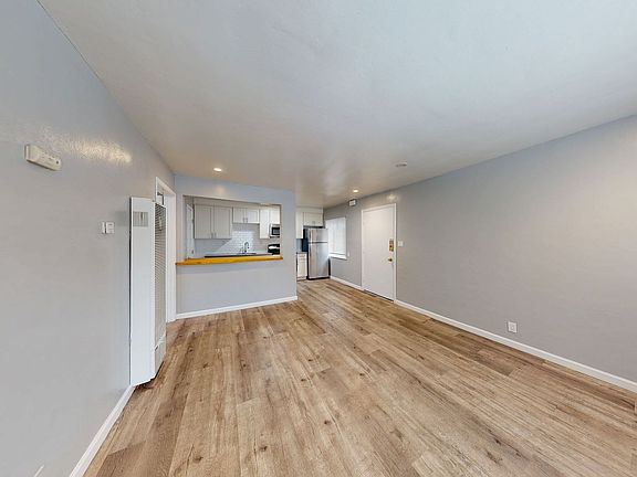 3rd image of 820-824 15th St #824-1