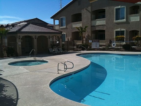 2nd image of 2305 W Horizon Ridge Pkwy APT 2912