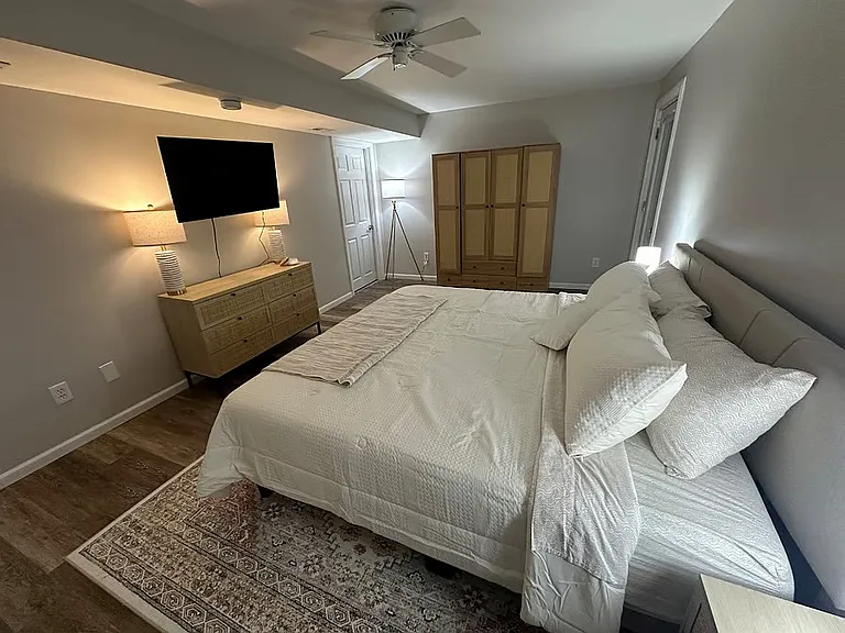 1159 Lancaster Dr #1 — Photo 9