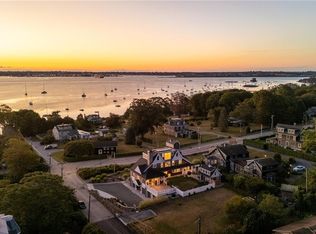 30 Walcott Ave, Jamestown, RI 02835