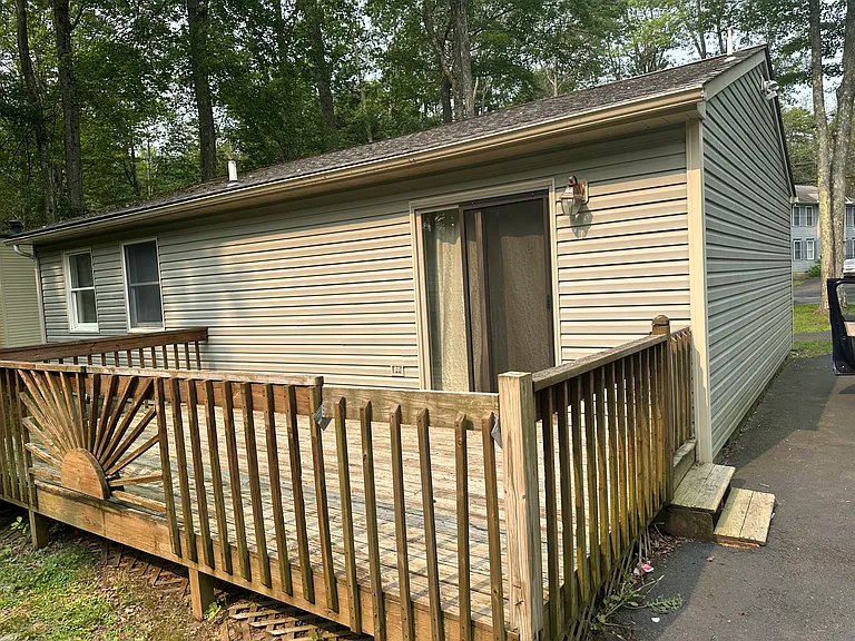 1190 Chickadee Dr — Photo 28