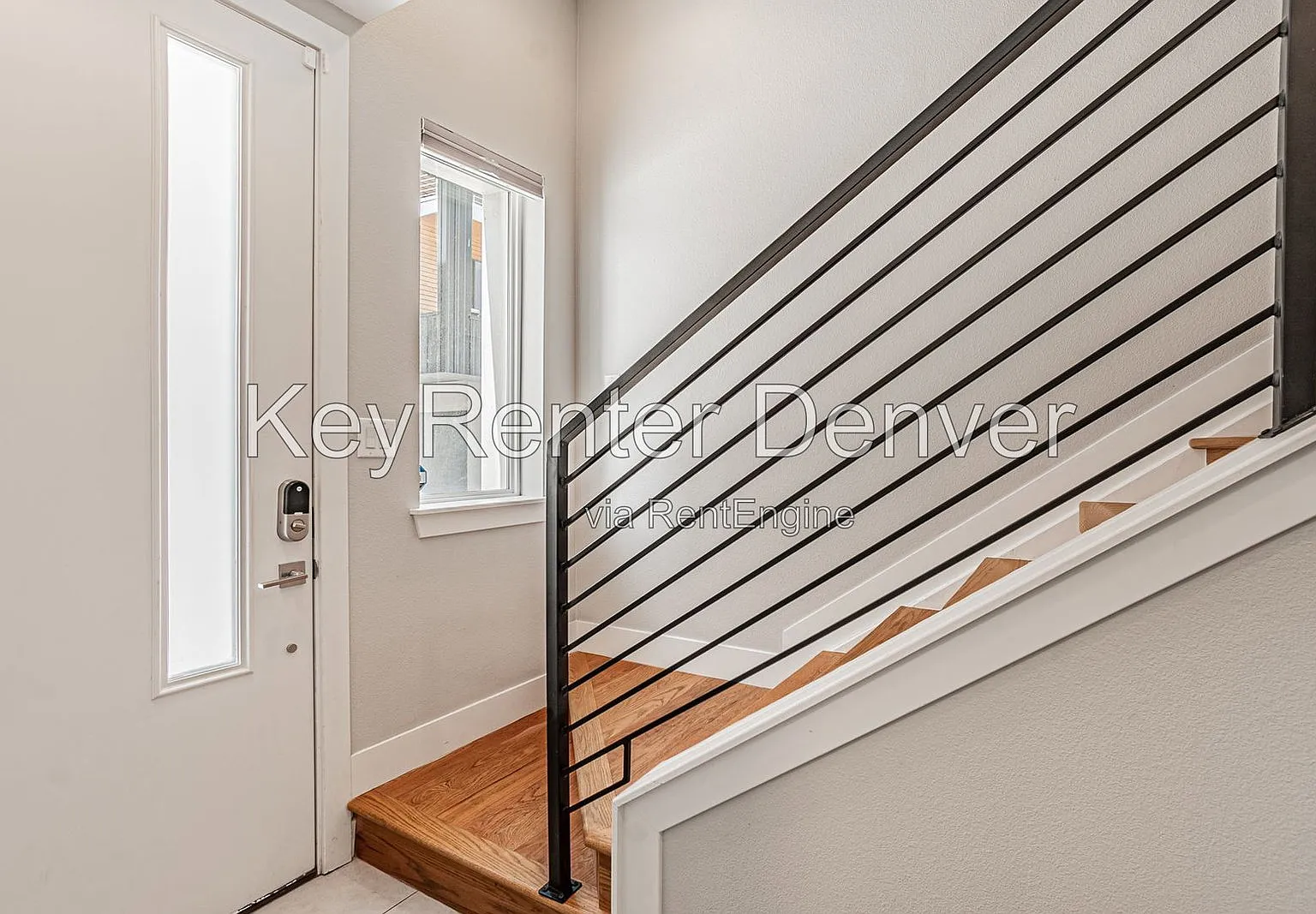 3 bed, 3.5 bath, 1657 sqft, $3,600 — Photo 2