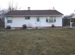 42 Monica Rd, Grand Island, NY 14072