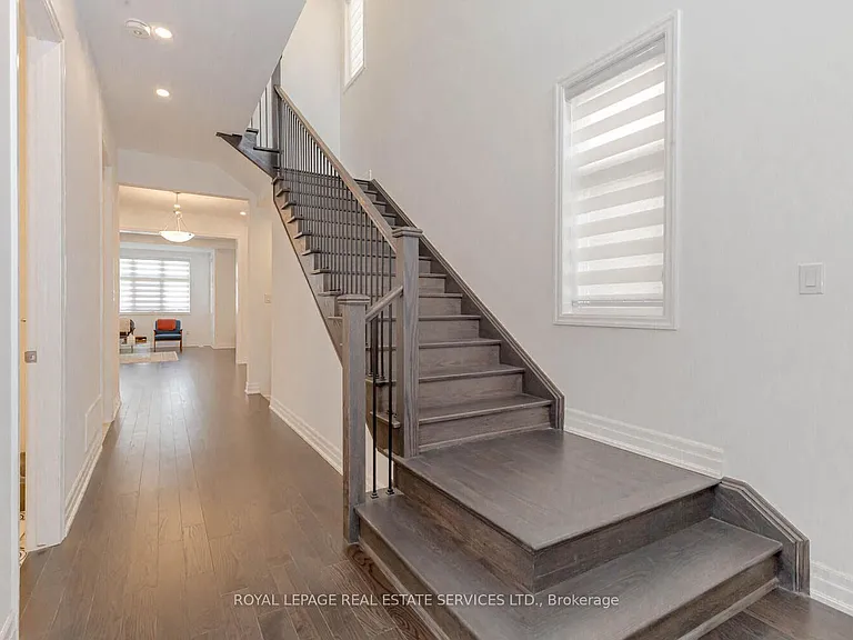 3334 Harasym Trl — Photo 3