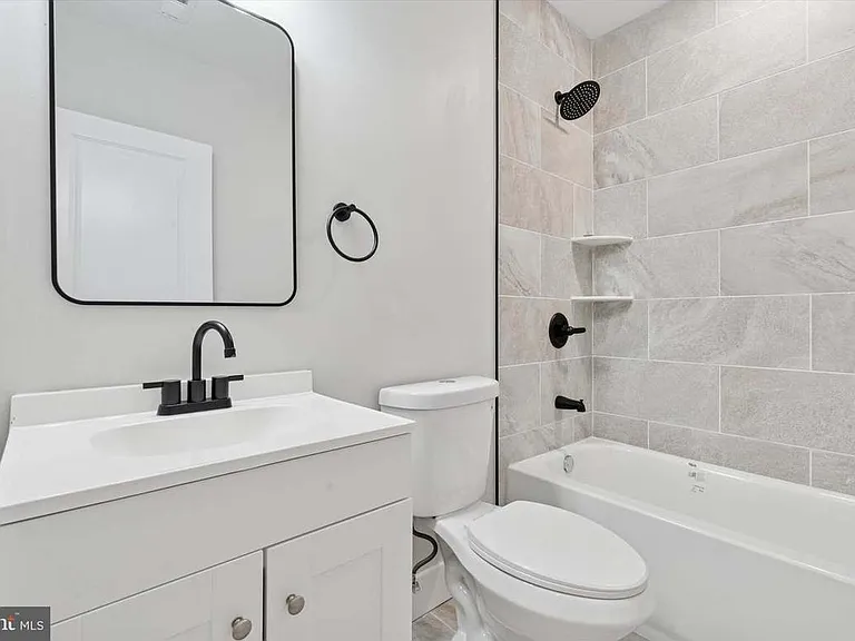 518 W Susquehanna Ave #1 — Photo 5