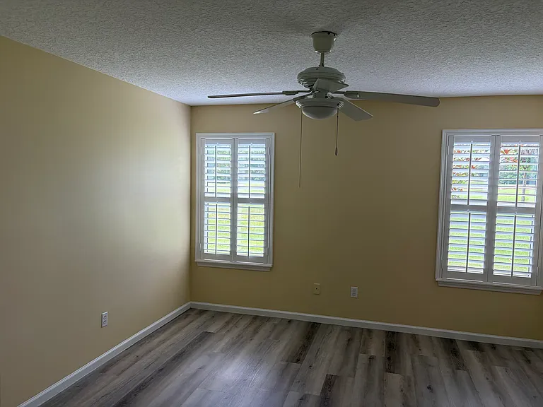 2097 W Lymington Way — Photo 10