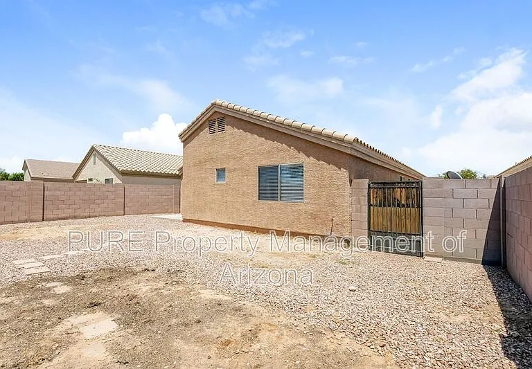 1816 S 106th Ln — Photo 33