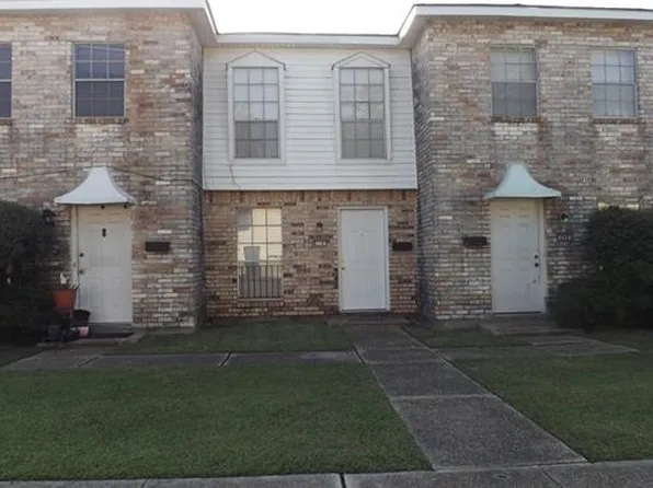250 Helen St, Gretna, LA 70056