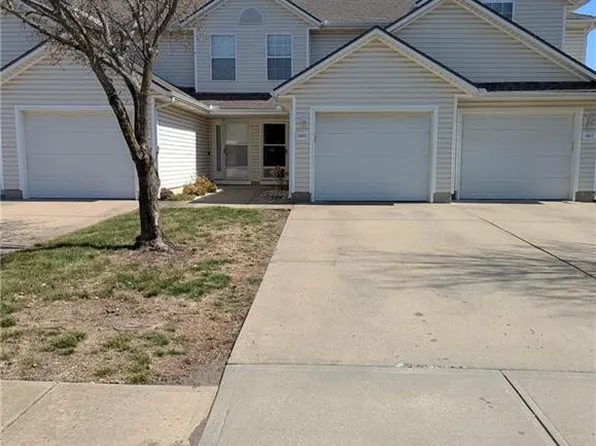 1415 SE Norwood Dr, Lees Summit, MO 64081