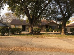 105 Travertine Ln APT B, San Antonio, TX 78213