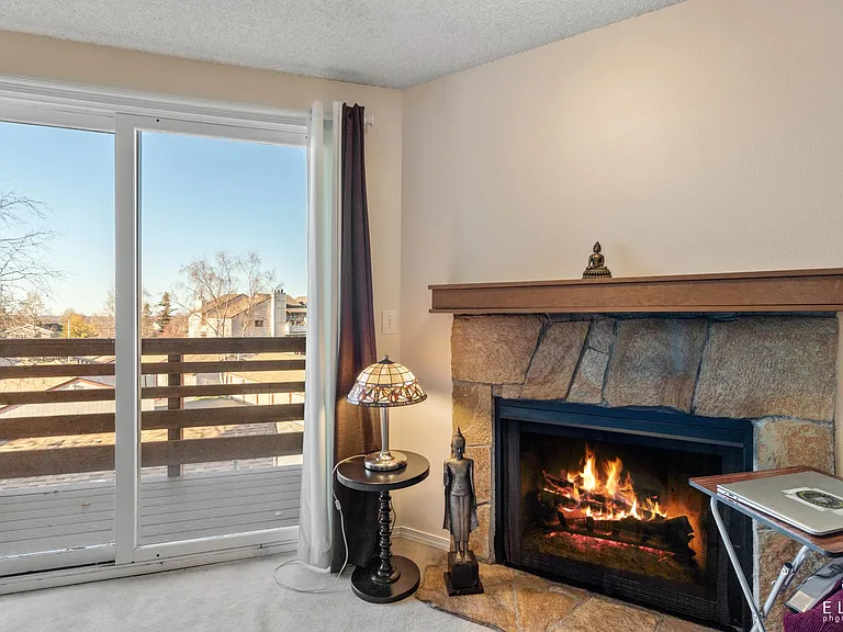 9645 Independence Dr #302 — Photo 8
