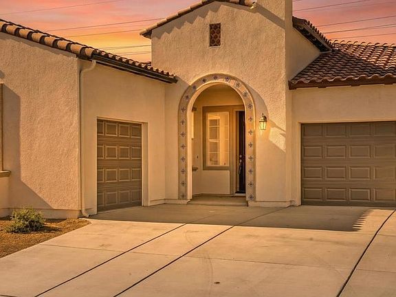 2nd image of 57683 Cantata Dr